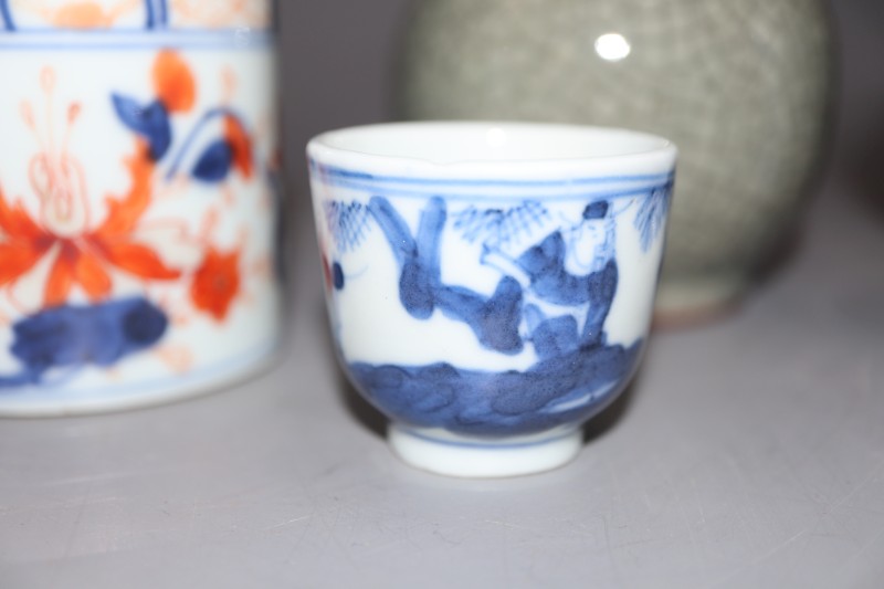 Six various pieces of Chinese ceramics including a crackleglaze bottle vase, height 16cm